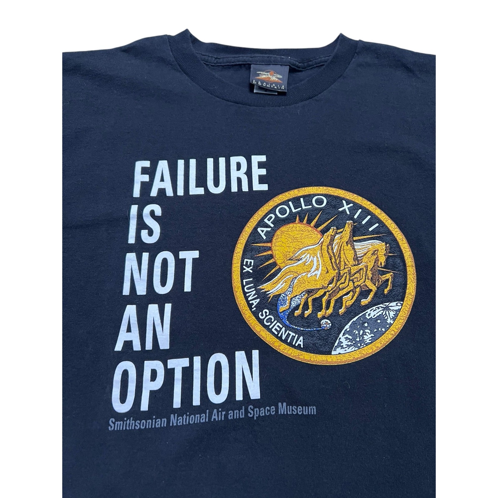 Vintage Space Apollo 13 NASA Space Mission T-Shirt - Smithsonian Museum - size M