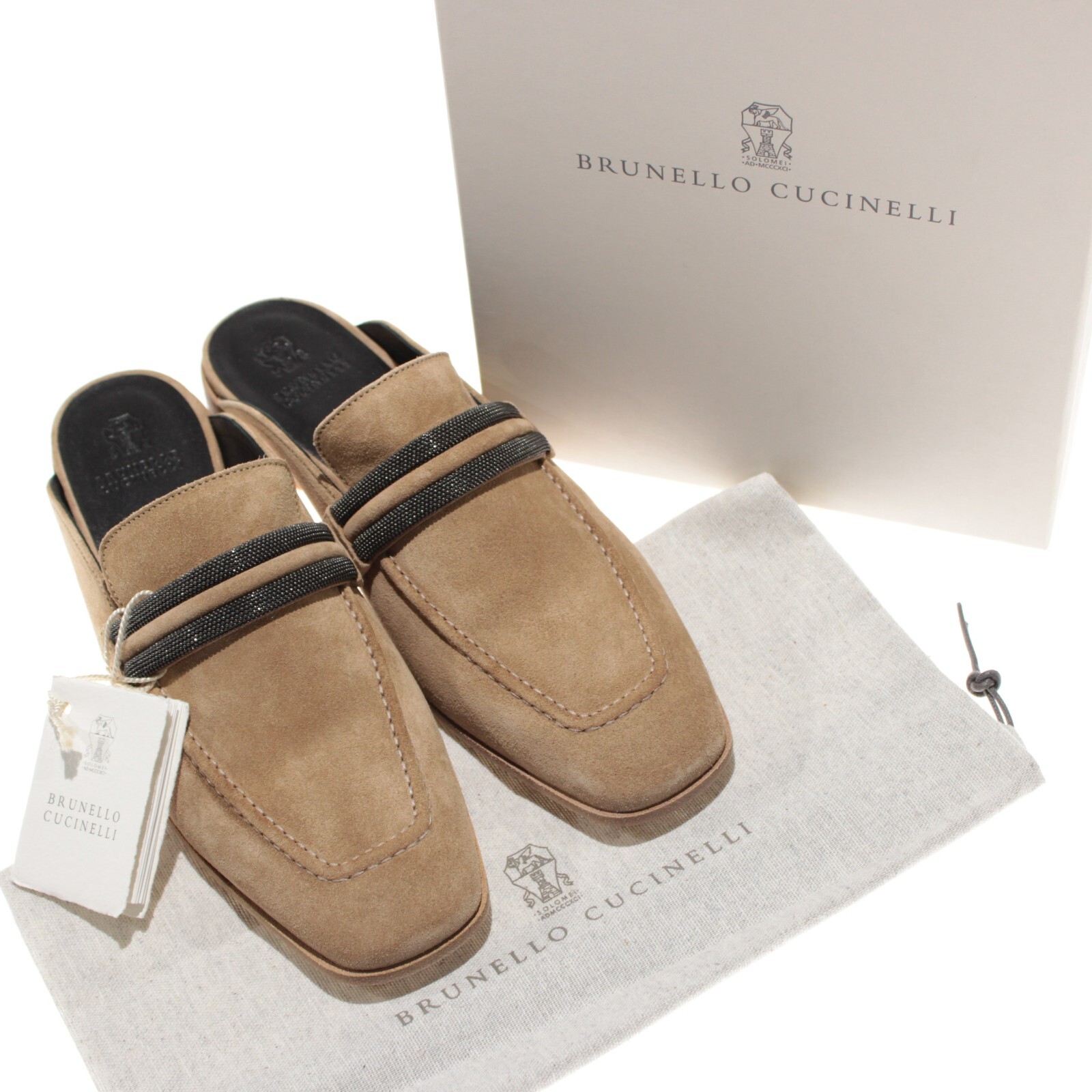 【送料&関税込】Brunello Cucinelli Suede City Heels With Pre Suede heels for Woman in Light Grey | Brunello Cucinelli