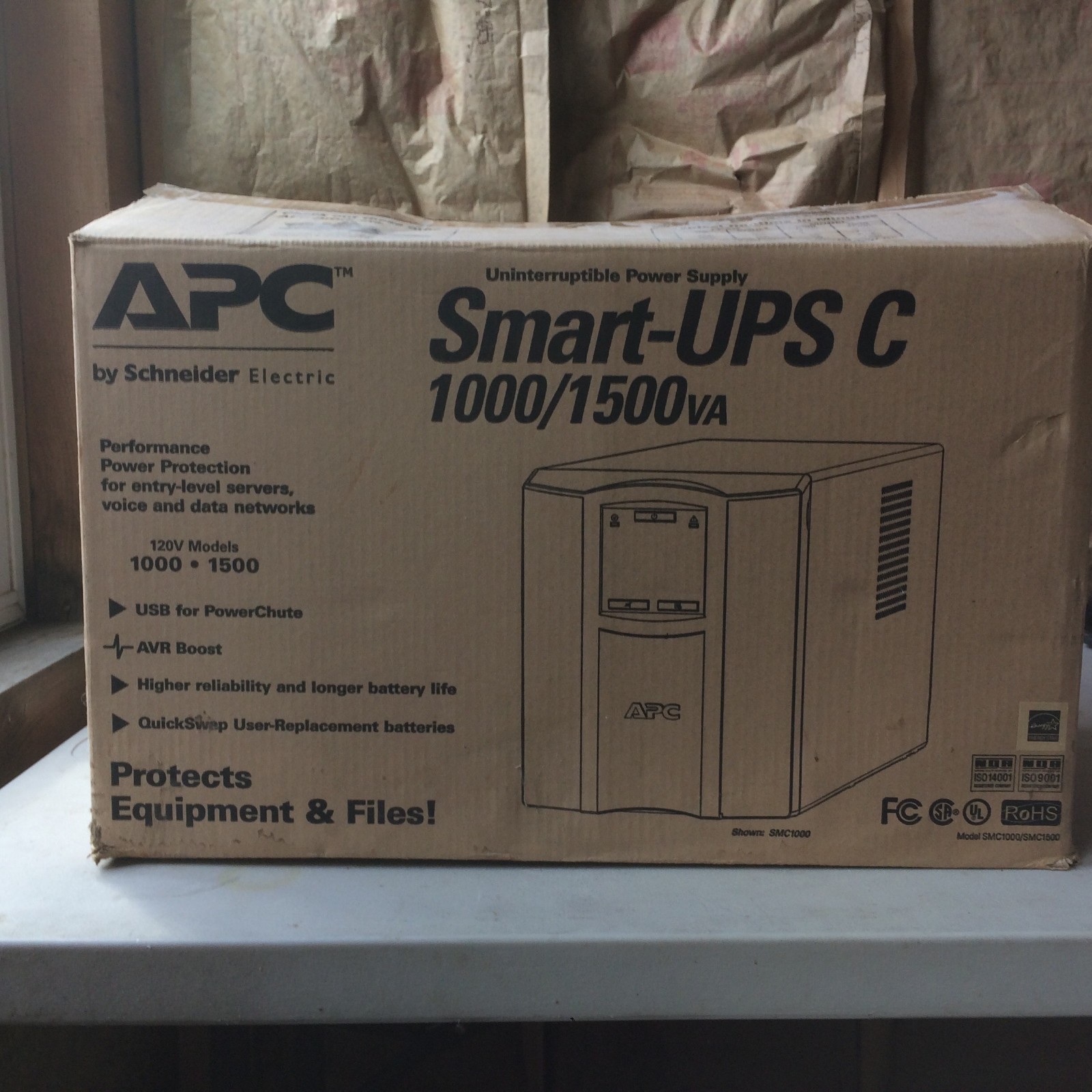 APC Smart-UPS C 1000/1500VA - SMC1000