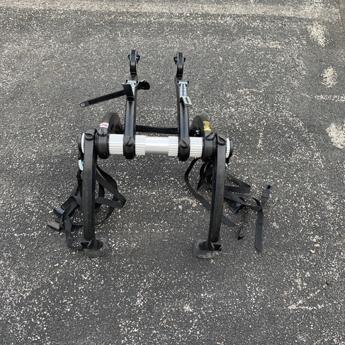 Saris Bones 2 Bike Trunk Car Rack  Black
