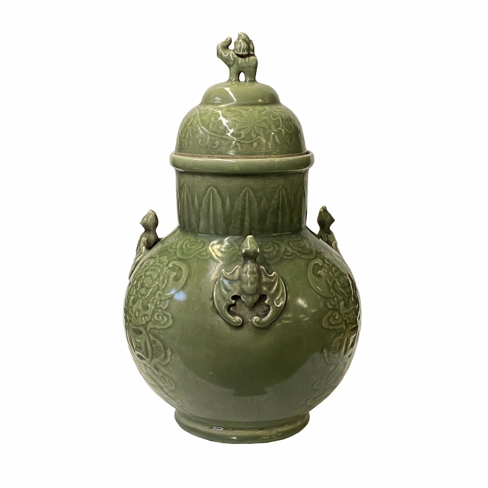 Chinese Ancient style Celadon Ceremonial Vase Jar with Bats Motif ws1635S Chinese Ancient style Celadon Ceremonial Vase Jar with Bats Motif ws1635S