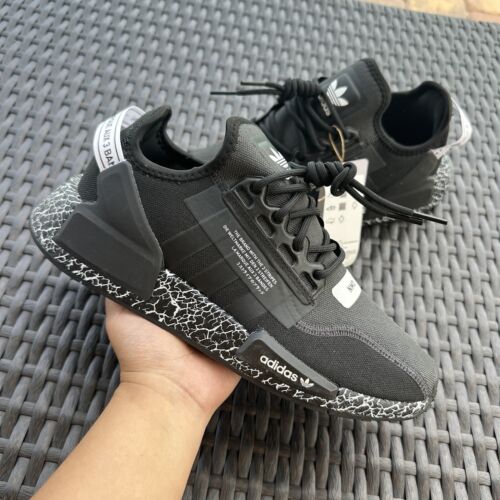 Adidas NMD_R1 V2 Crackled - Black Carbon Men's Athletic Shoes GZ6549 Size 7 Adidas NMD_R1 V2 Crackled - Black Carbon Men's Athletic Shoes GZ6549 Size 7
