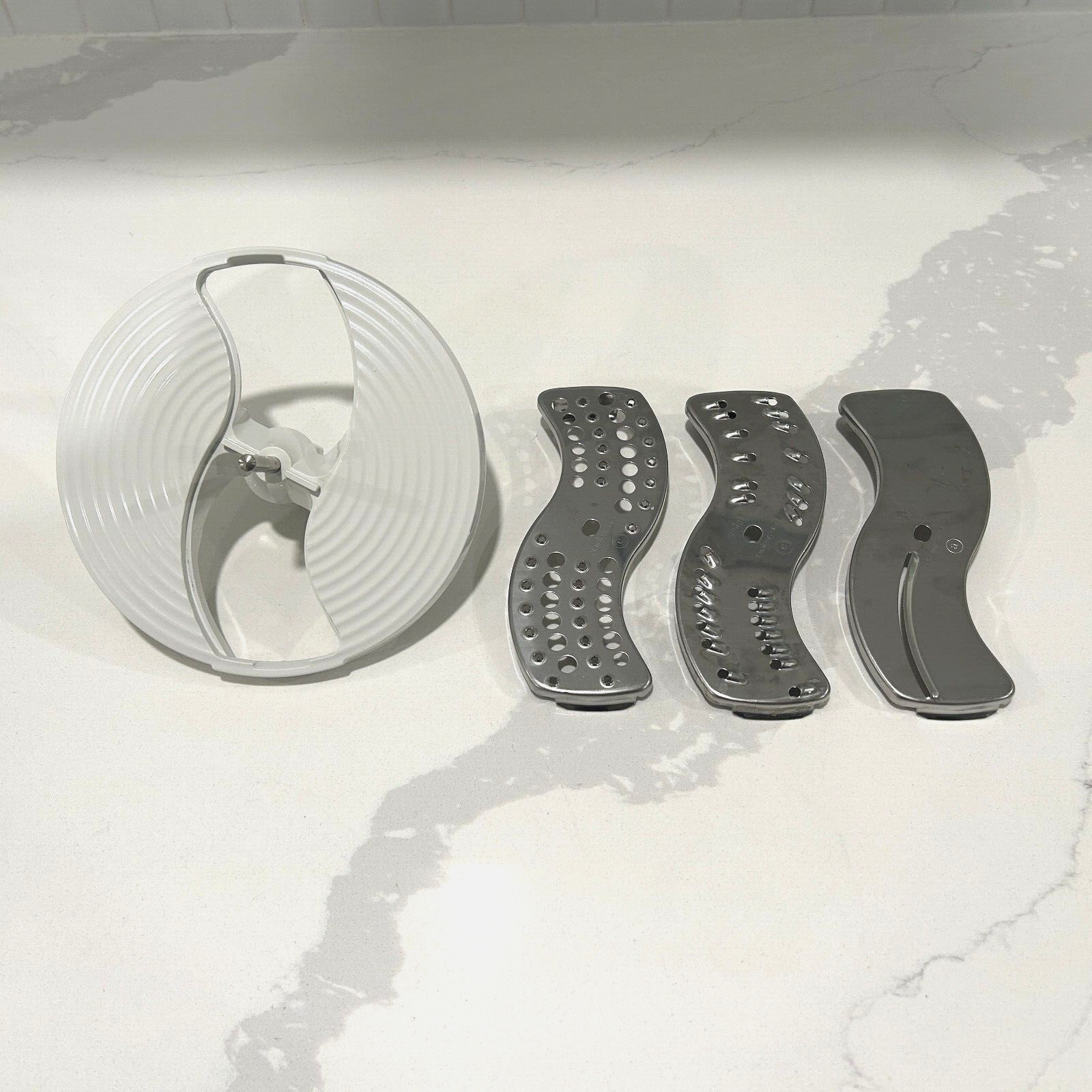 3 Blades And Holster Holder