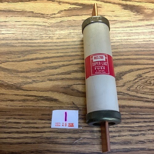 NEW BUSSMANN SUPERLAG RENEWABLE FUSE RES200 200A AMP 600Vac