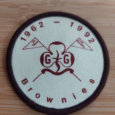 UK Girlguiding 1962 - 1992 2nd Handley Brownies 30 Years