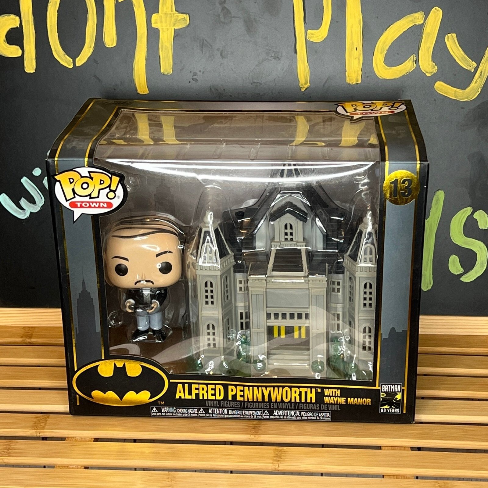 Funko Pop! Town: Batman 80th - Wayne Manor with Alfred