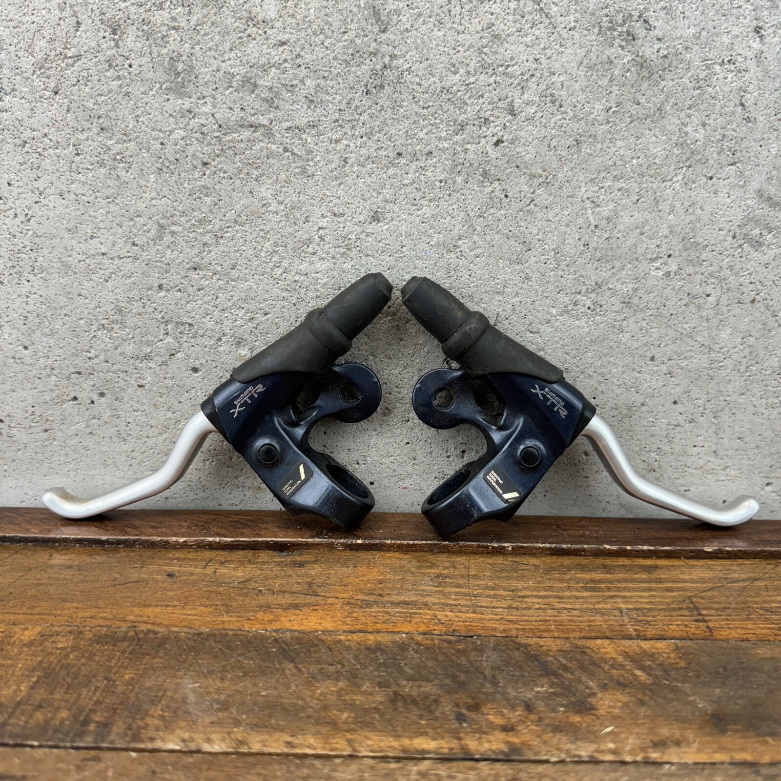 シマノxtr st-m900 左右セット Vintage Shimano XTR ST-M900 Shifters Brake Levers Set 3x8
