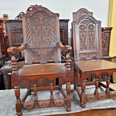 OAK JACOBEAN STYLE 12 PIECE DINING ROOM SUITE