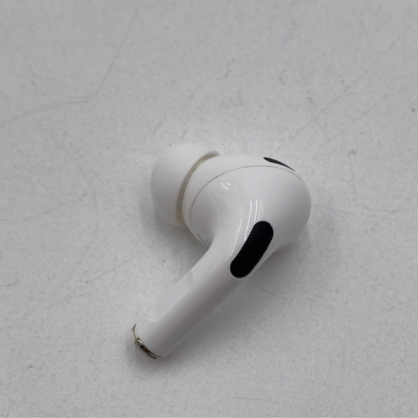 Apple AirPods Pro 2nd Generation A2931 - Left Earpiece - READ Apple AirPods Pro 2nd Generation A2931 - Left Earpiece - READ