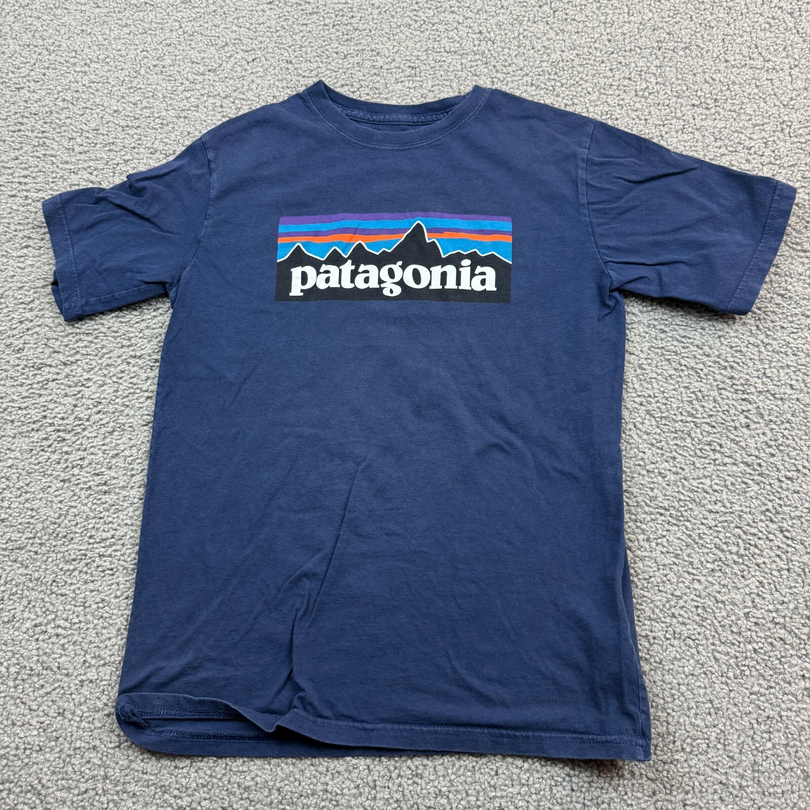 patagonia キッズ L12 ネイビー/ブルー Patagonia Shirt Youth Boy Large 12 Blue P-6 Logo Organic