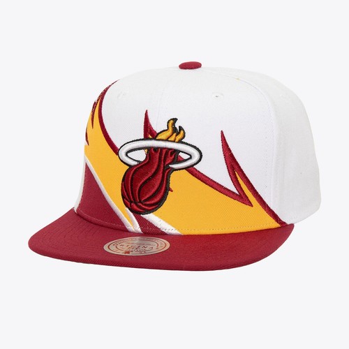 МУЖСКАЯ КЕПКА MITCHELL & NESS NBA WAVERUNNER SNAPBACK HEAT - БЕЛАЯ