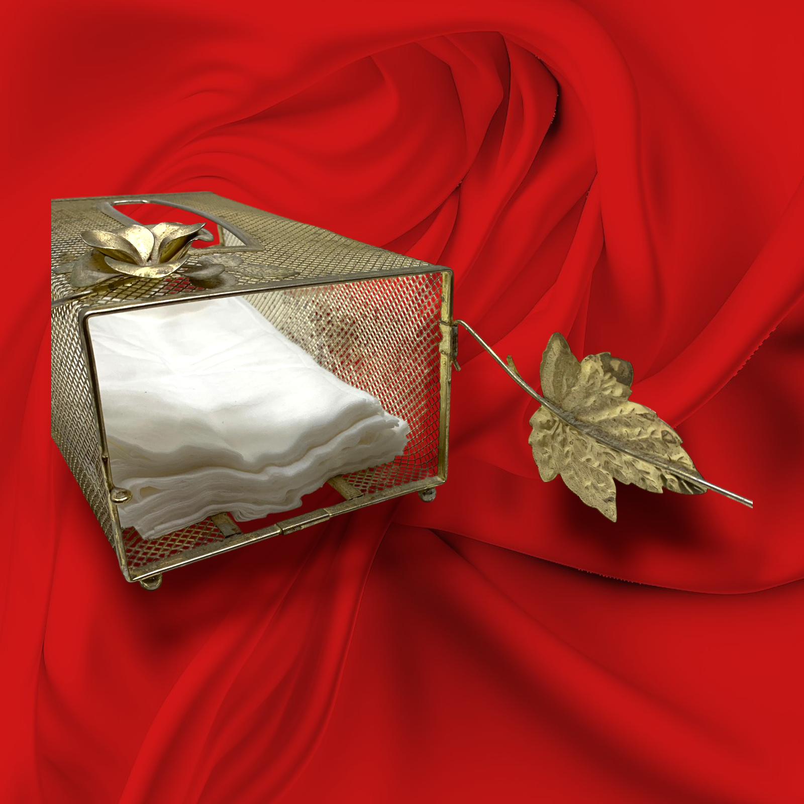 Vtg Hollywood Regency Gold Metal Mesh Tissue Box Cover Holder Floral Roses MCM  - Picture 3 of 5