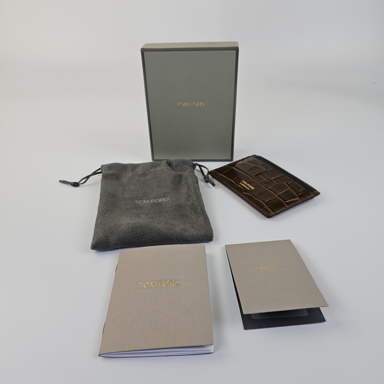 Pre-owned Tom Ford Men's Khaki Croc Printed Glossy Leather Classic Card Holder In Green