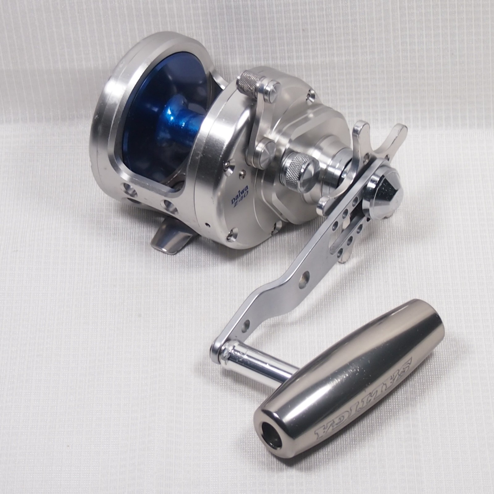 DAIWA - ダイワ ベイトリール ソルティガ Z40 Saltiga Z40 Daiwa Baitcast Fishing JDM Reel RH Quick Handle