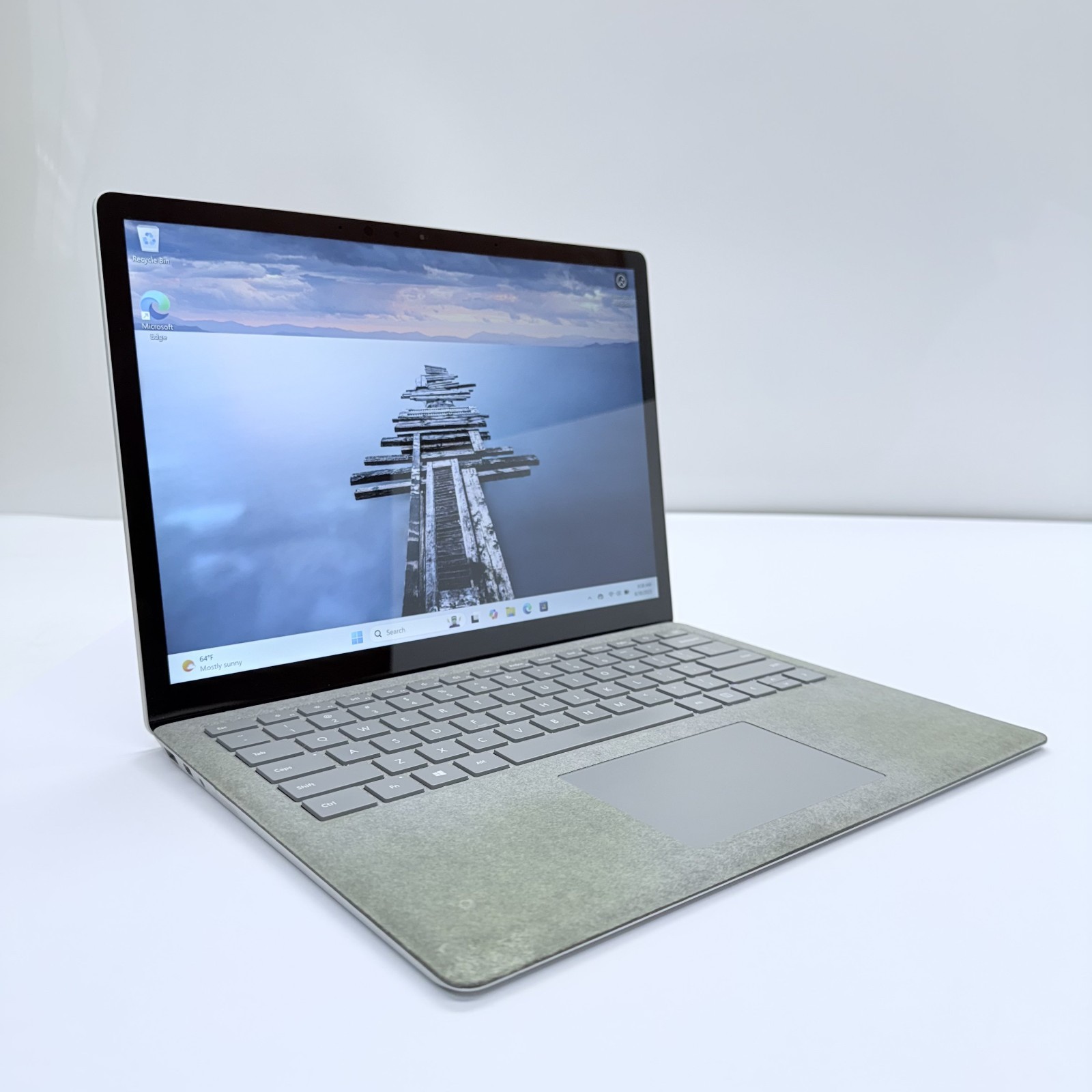 【美品】Microsoft Surface Laptop 1769 $_57.JPG?set_id=880000500F