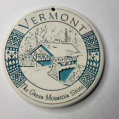  Bread Warmer/Trivet Seneca Ceramics Vermont ''The Green Mountain State'' 2004