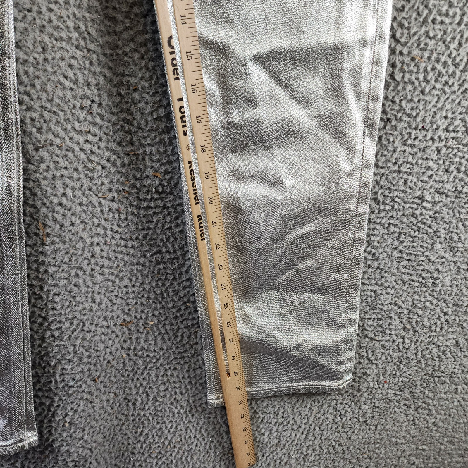 rag & bone Harlow High Rise Straight Jeans Women's 23 Coated Silver Button Zip - Picture 9 of 15