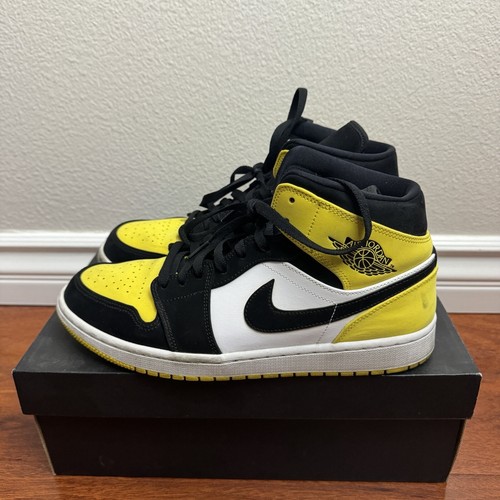 靴 Nike Air Jordan 1 Mid \"Yellow Toe Black Air Jordan 1 Mid “Taxi” Black Toe Yellow Pollen - Men's Size