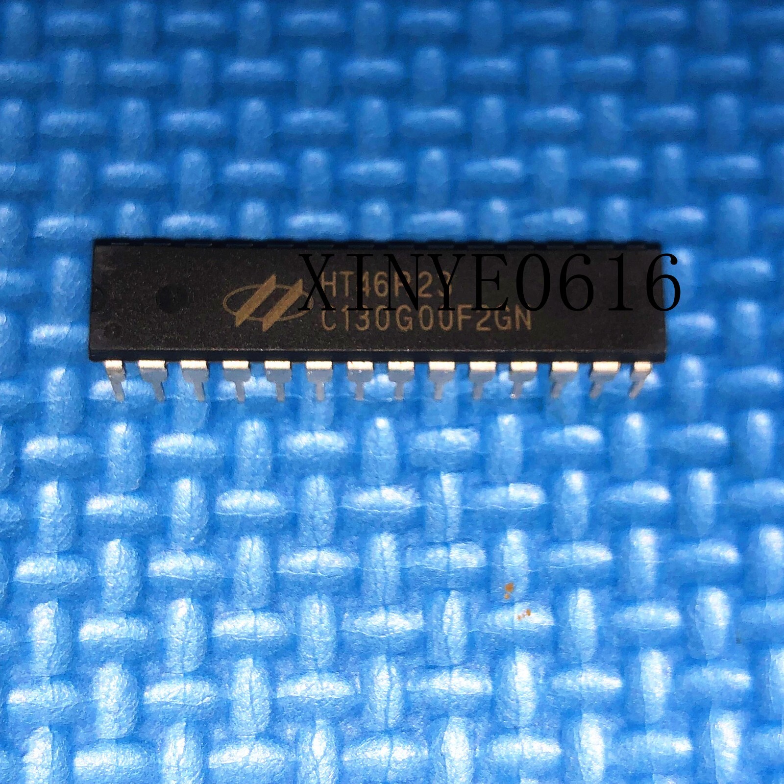 1PCS HOLTEK HT46R23 46R23 DIP-28 8-Bit OTP Microcontroller 1PCS HOLTEK HT46R23 46R23 DIP-28 8-Bit OTP Microcontroller