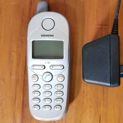 SIEMENS C35i Silver Mobile Phone Immaculate Condition w Type-C Charger Euro-Plug