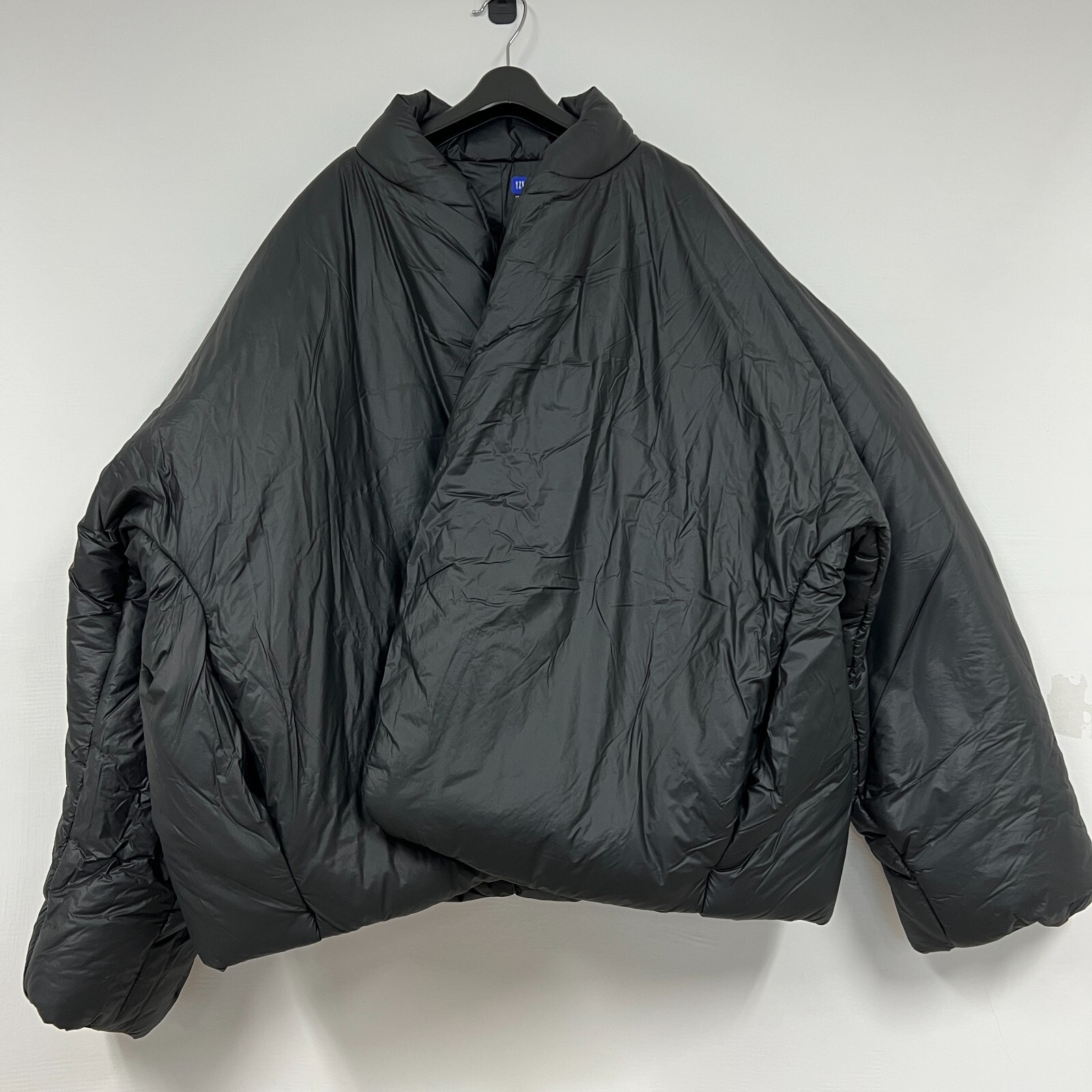 Yeezy Gap Engineered By Balenciaga Round Jacket 2 Black Yeezy Gap Engineered By Balenciaga Round Jacket 2 Black