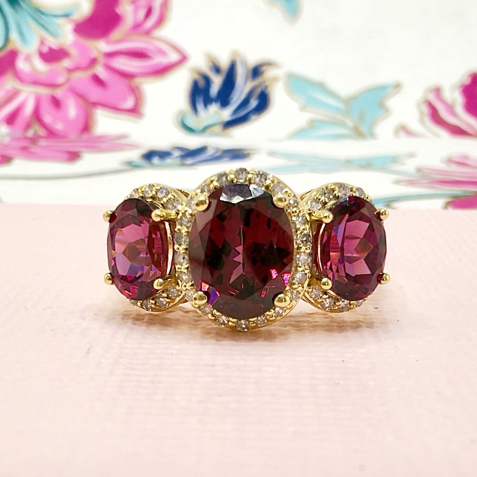 10K Yellow Gold Genuine Rhodolite Garnet & Diamond Three Stone Ring, Sz 6.5, New - Picture 1 of 11