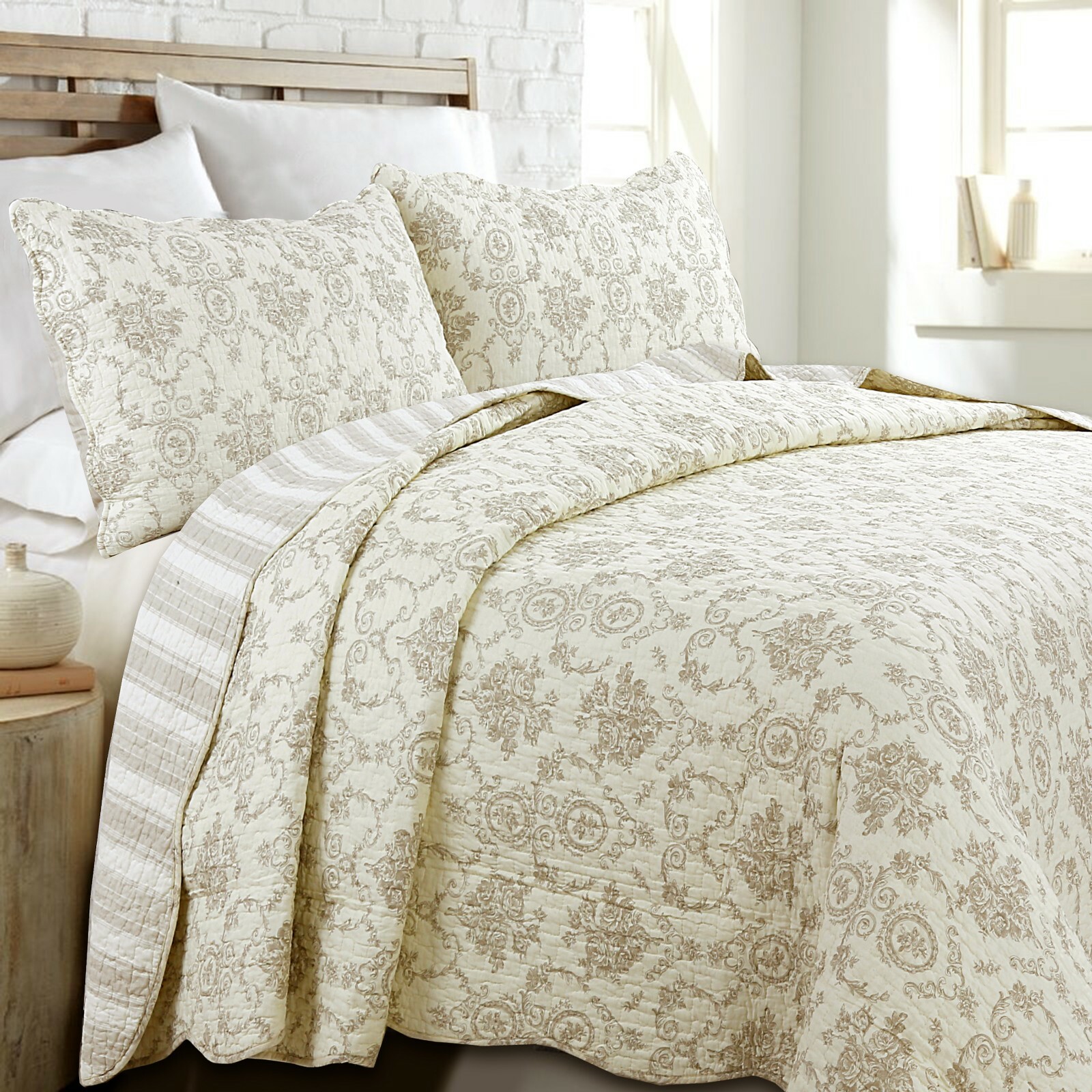 French Medallion Ivory 100% Cotton Quilt Set, Bedspread, Coverlet