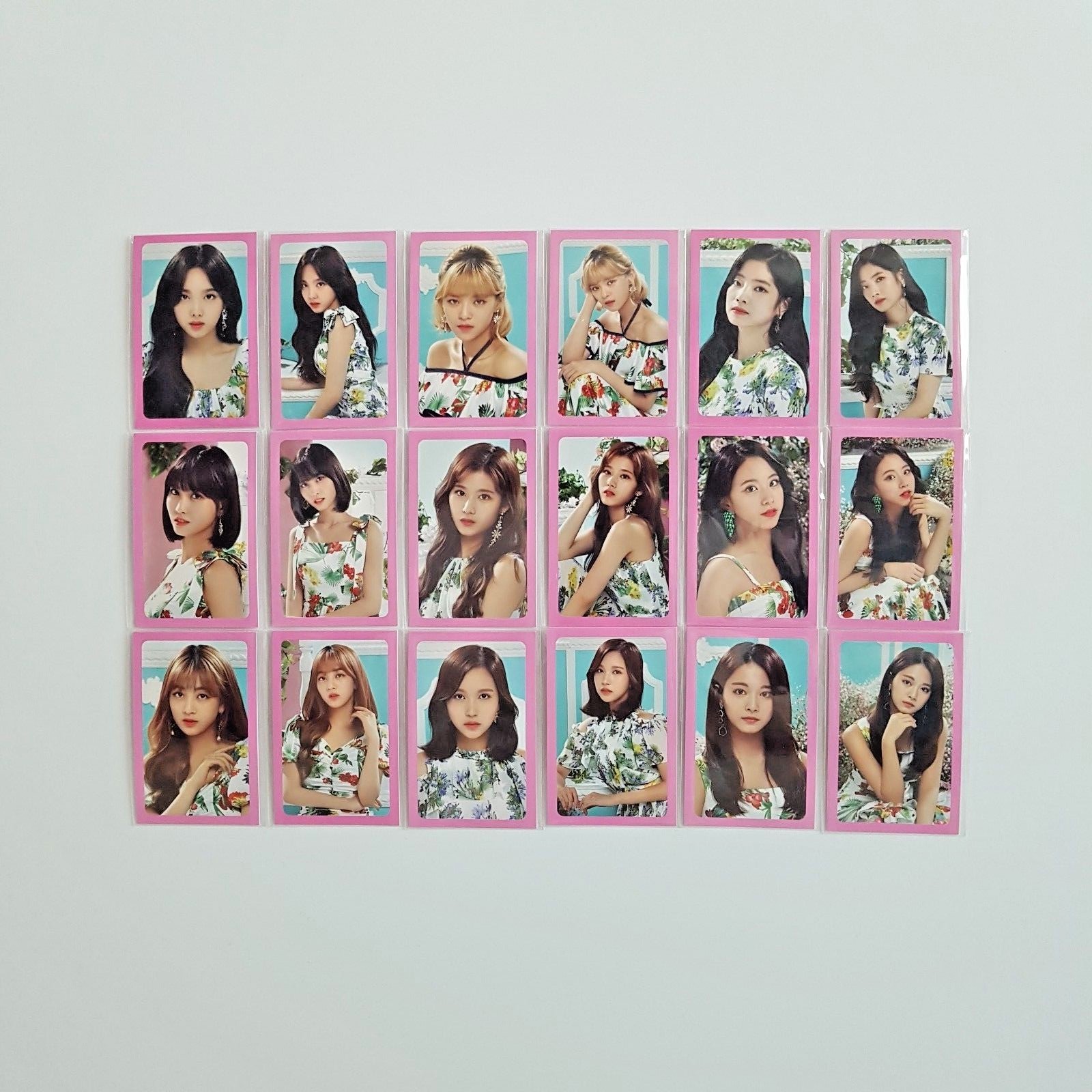TWICE TWICELAND FANTASY PARK OFFICIAL PHOTOCARD SET (PINK
