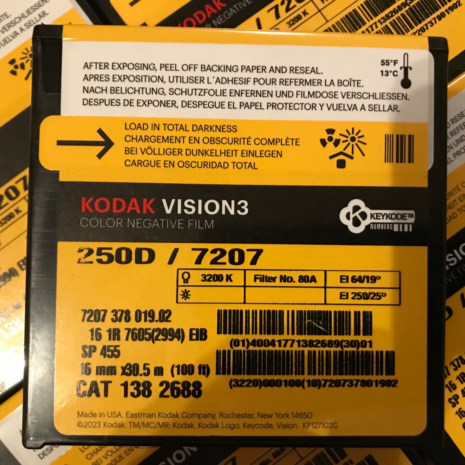 16mm/100ft／コダックvision3 250D カラーネガティブフィルム KODAK 250D 16mm Vision 3 #7207 Color Negative Film 100FT