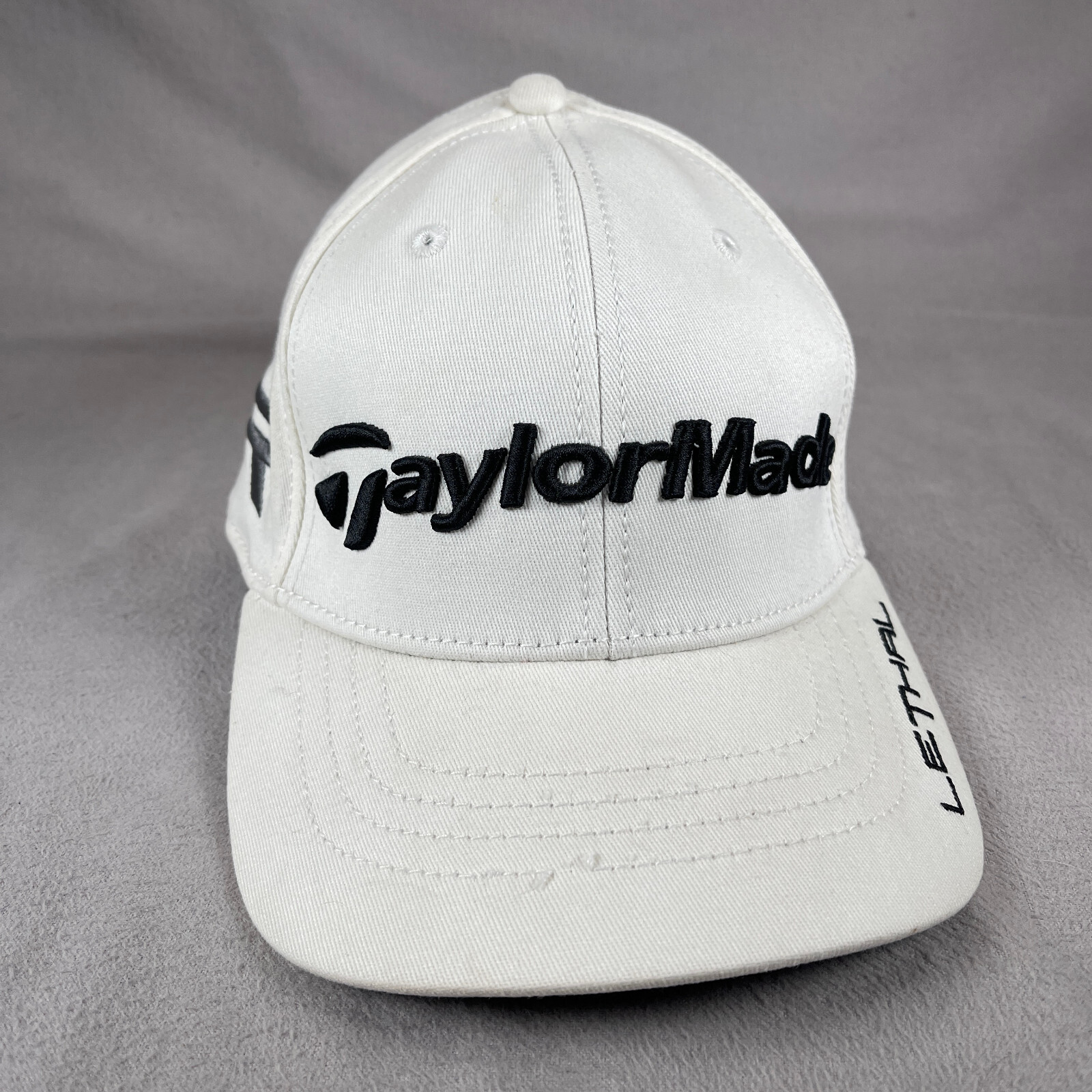 TaylorMade Golf Hat Mens S/M White Flex Baseball Cap Embroidered