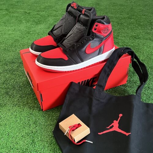 Nike Air Jordan 1 Retro High OG Satin Bred Womens 10 / Mens Nike Air Jordan 1 Retro High OG Satin Bred Womens 10 / Mens