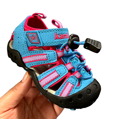 Kamik crab deals sandals
