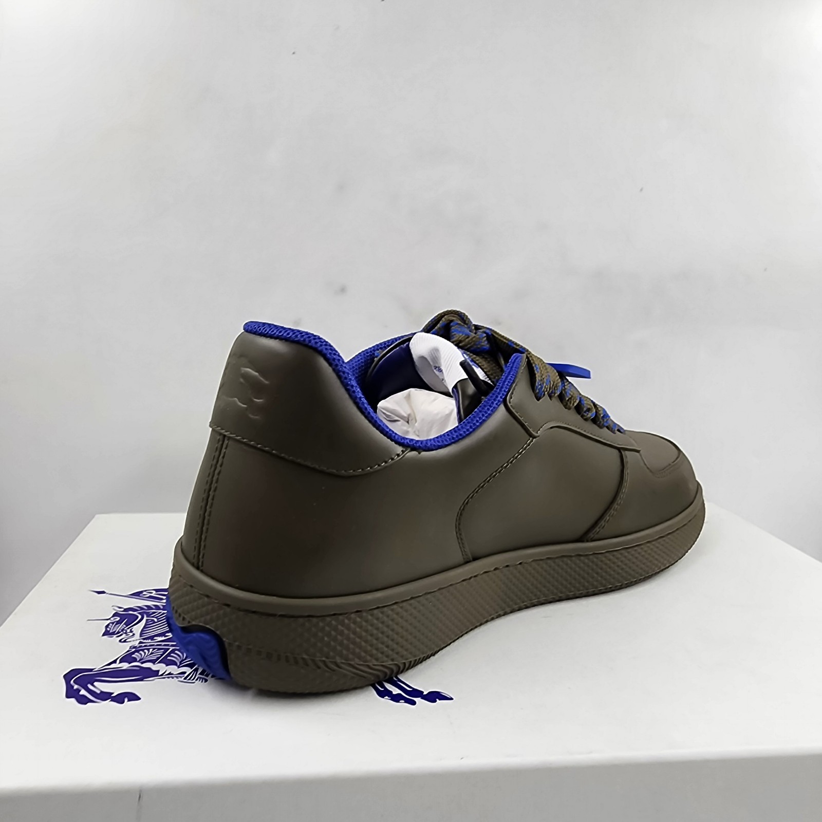 Burberry Terrace Low Top Sneakers Men's 42.5/9.5US Loch Round Toe Lace Closure - Picture 11 of 18