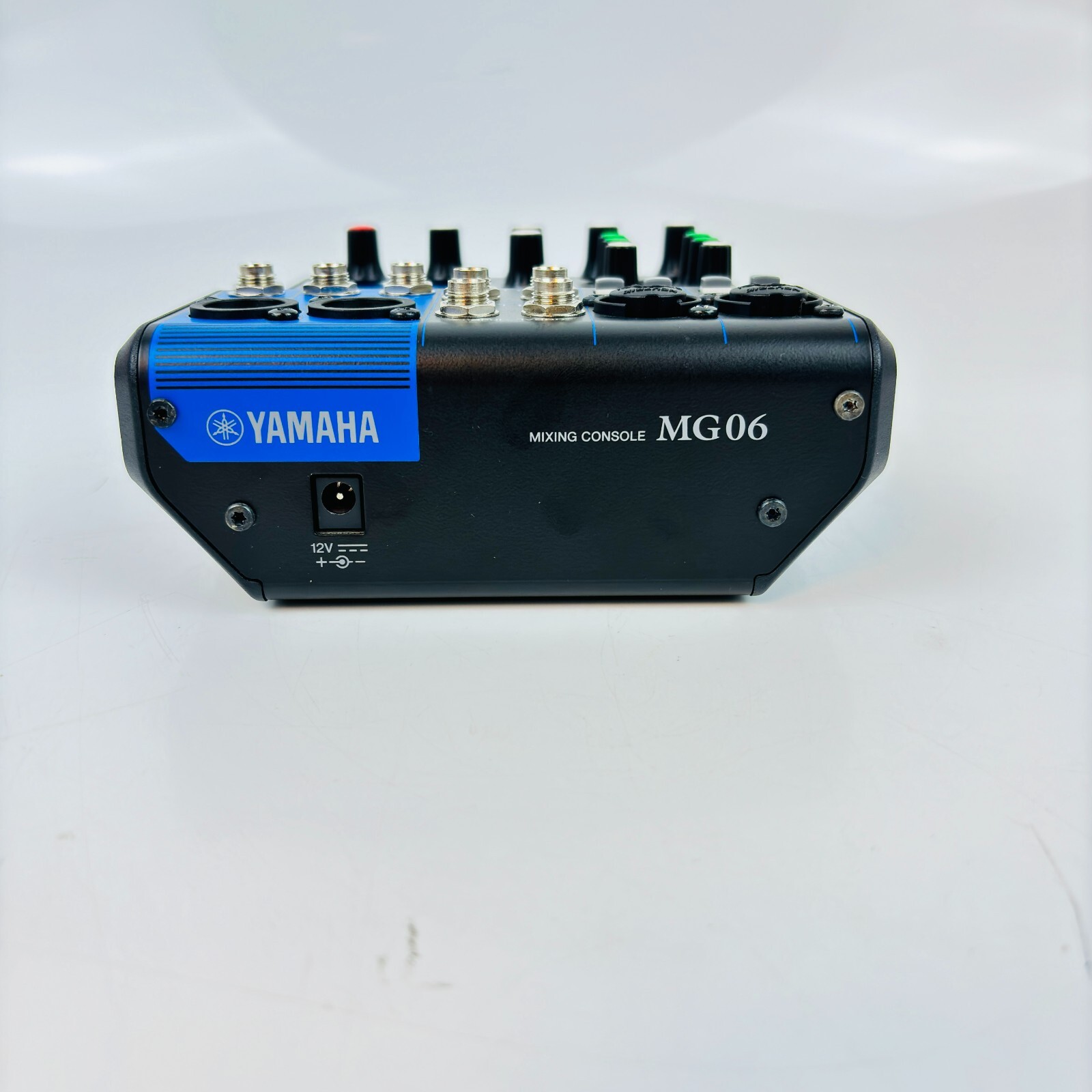 Yamaha MG06 6-Channel Mixing Console 6-Input Live Recording