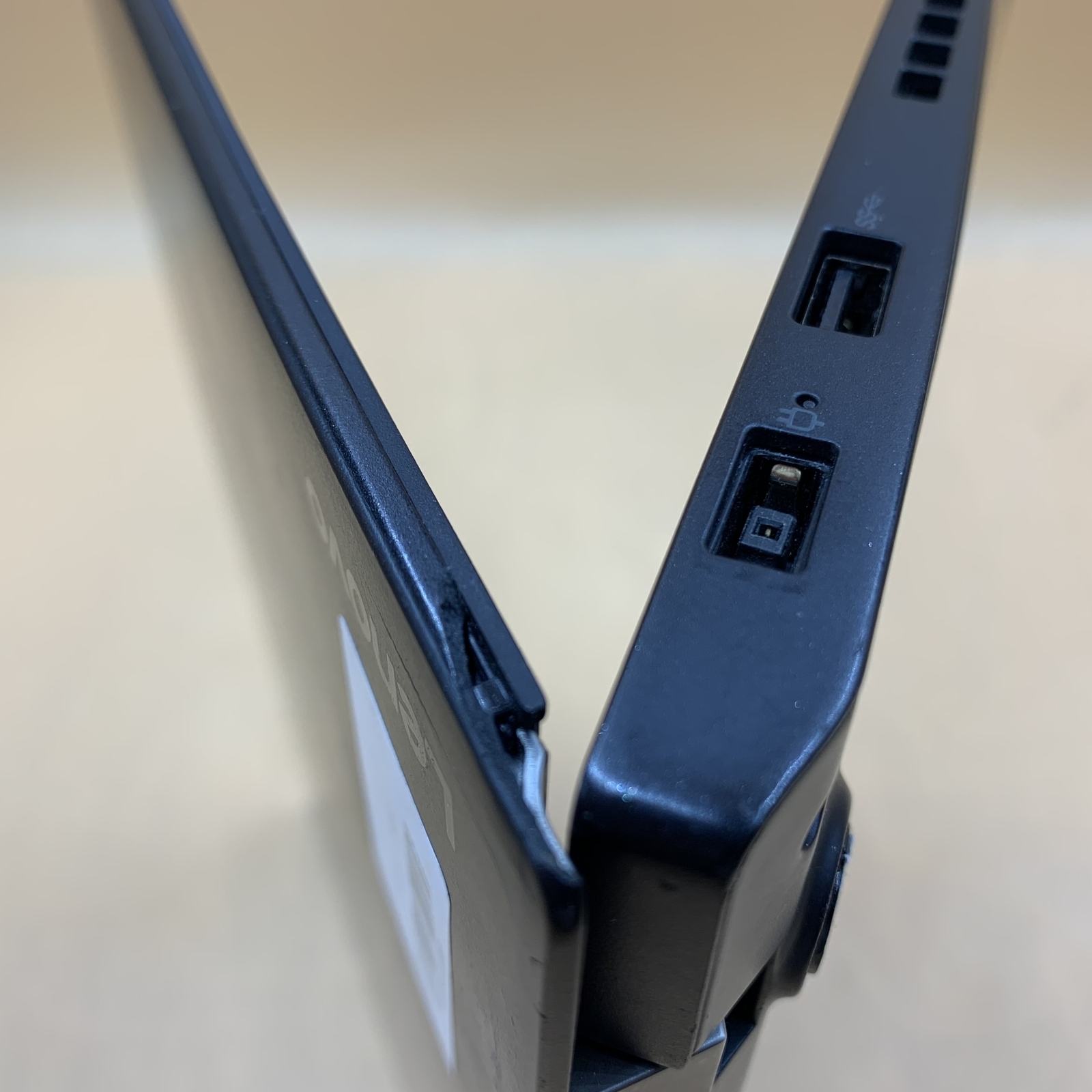 Lenovo ThinkPad T470s 20HF-0011US i5-7300U 2.4GHz 8GB RAM 256GB SSD NVMe ** - Picture 5 of 8