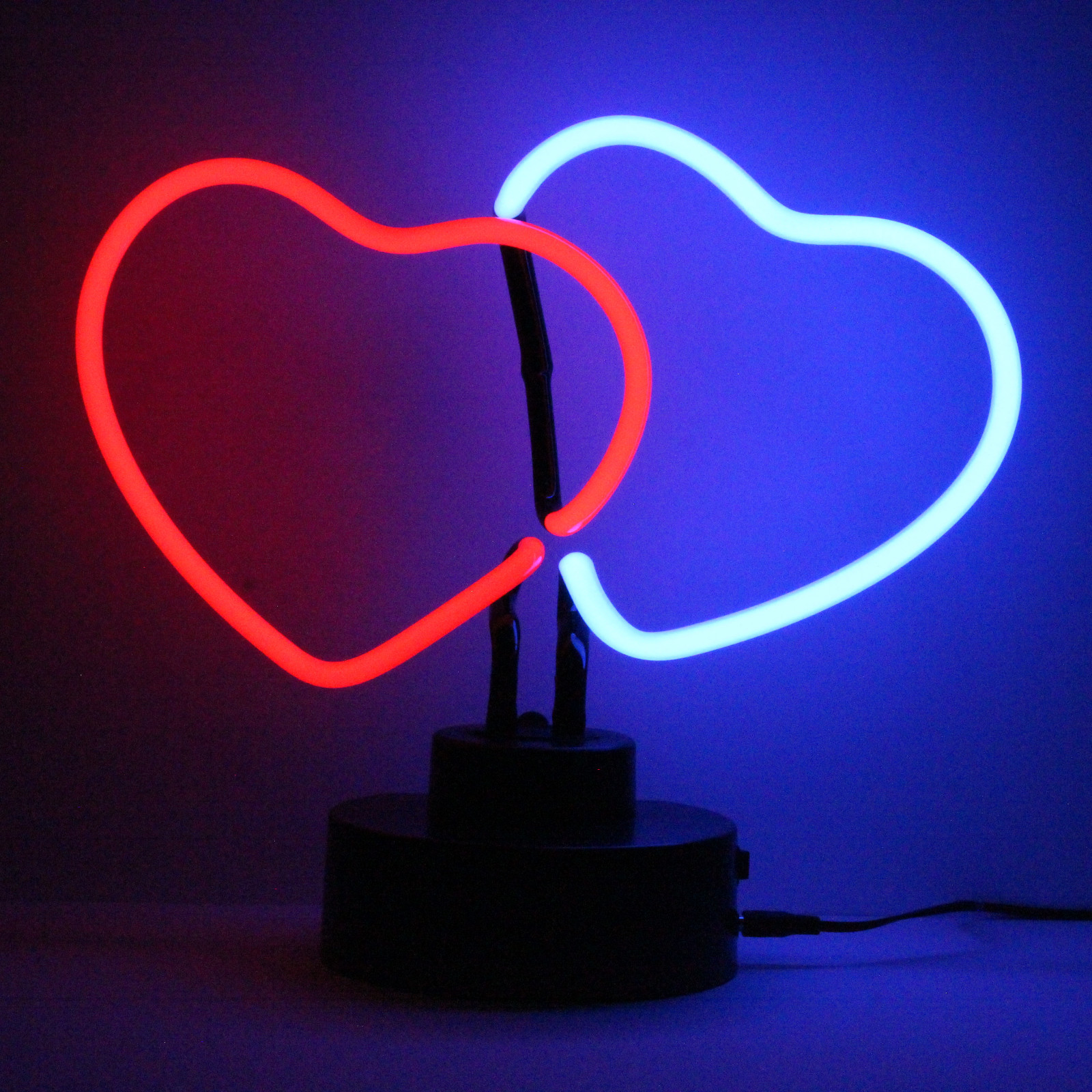 heart neon sign table lamp