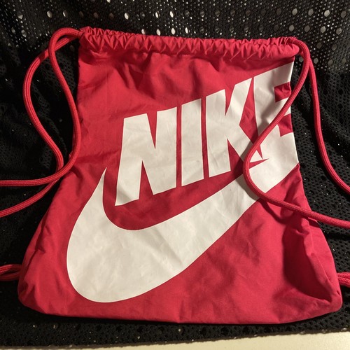 red nike drawstring bag