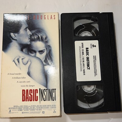 Basic Instinct - VHS - Michael Douglas Sharon Stone
