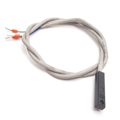 SMC D-Y7P Solid State Auto Switch Sensor, PNP, 5/12/24VDC, 80mA, 3-Wire 600mm