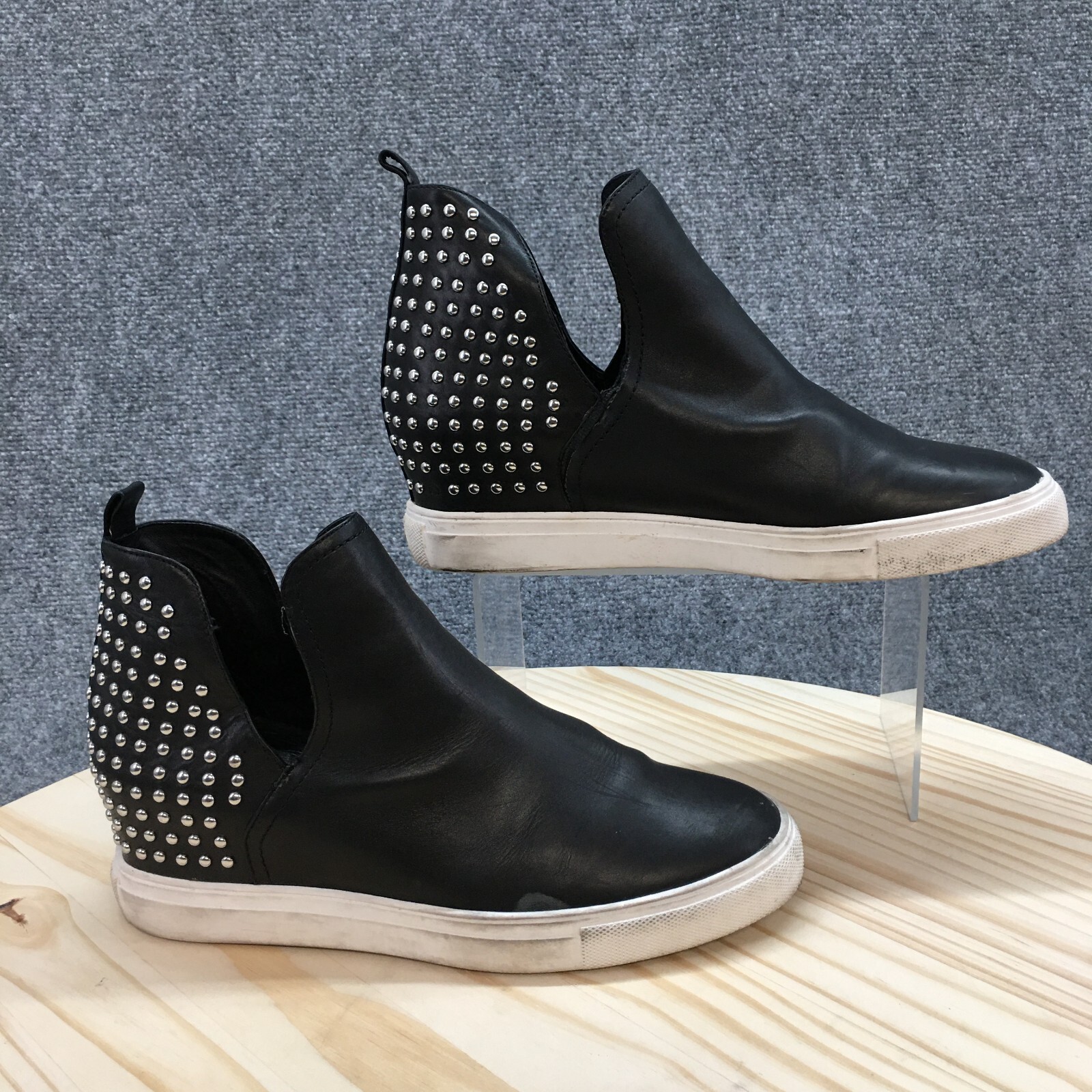 Steven By Steve Madden Shoes Womens 9 M Coin Studded VCut