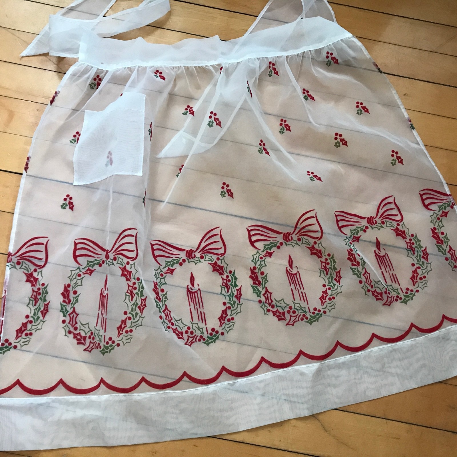 Vintage Christmas Aprons Set of Two, Mid Century Wreaths, Poinsettias Flocked