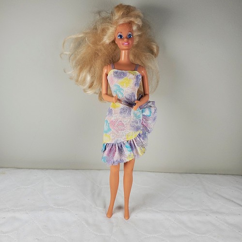 その他 JOIE DE VIVRE Barbie Doll Vintage 1966 Barbie Mattel Doll Made in China | eBay