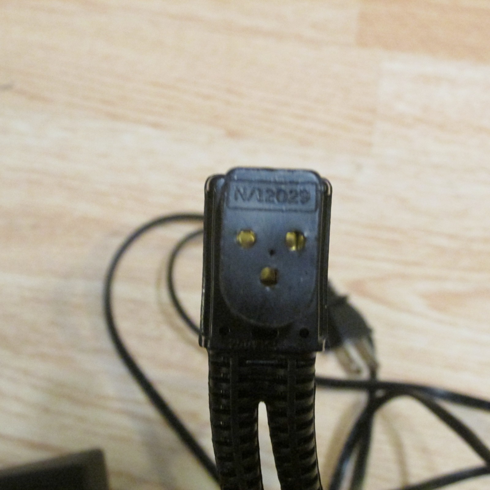 Original Singer Model 2517 Foot Control w/Power Cord (Part #362095-001)