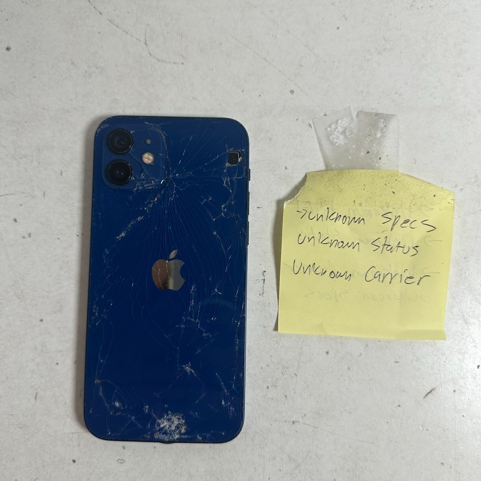 その他 iPhone Apple iPhone 12 Blue 12MP 6.1