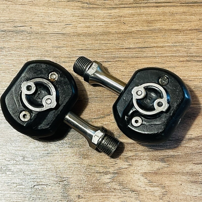 【レア・飛び道具】Napalm Pedals ball $_3.JPG