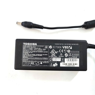 Adapter TOSHIBA 19v/90w/4,74A 5,5*2,5
