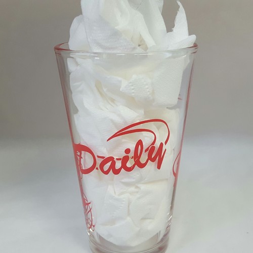 Disney Minnie Mouse Fresh Daily Pint Glass Red Minnie Design