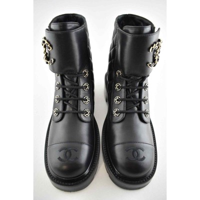 Pre-owned Chanel 21a Black Quilted Gold Cc Chain Combat Lace Up Tie Ankle Short Boots 38.5