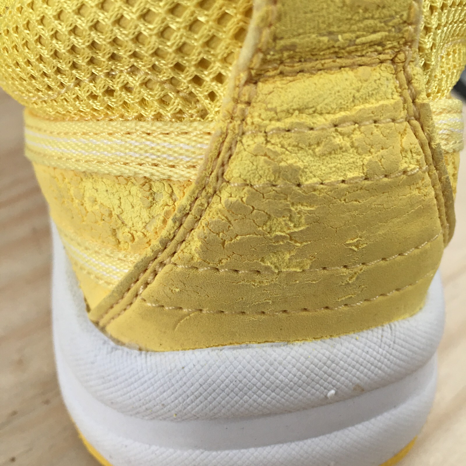 Lands End Sneakers Womens 6B Yellow Lace Up Comfort Running Shoes Mesh 89401