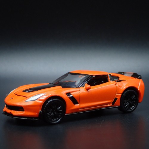 2014 - 2019 CHEVY CHEVROLET CORVETTE C7 Z06 1/64 SCALE DIORAMA DIECAST MODEL CAR 2014 - 2019 CHEVY CHEVROLET CORVETTE C7 Z06 1/64 SCALE DIORAMA DIECAST MODEL CAR